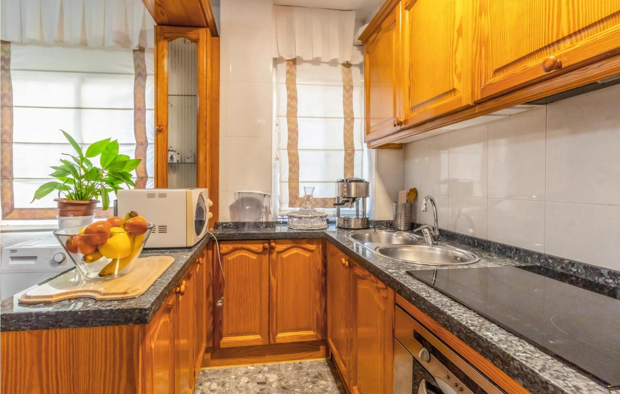 Stunning Home In Mlaga With 2 Bedrooms And Wifi Malaga Exterior photo