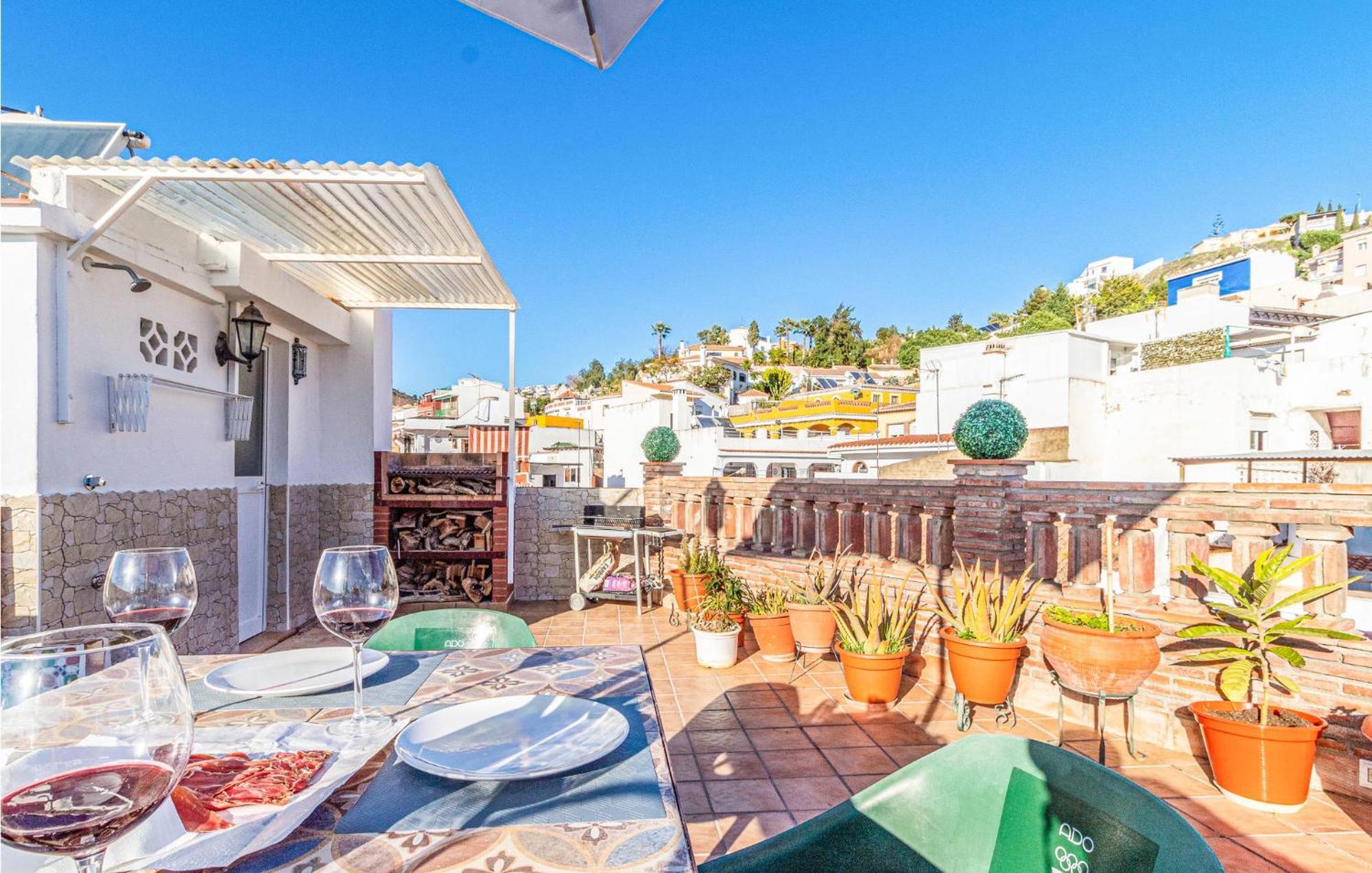 Stunning Home In Mlaga With 2 Bedrooms And Wifi Malaga Exterior photo